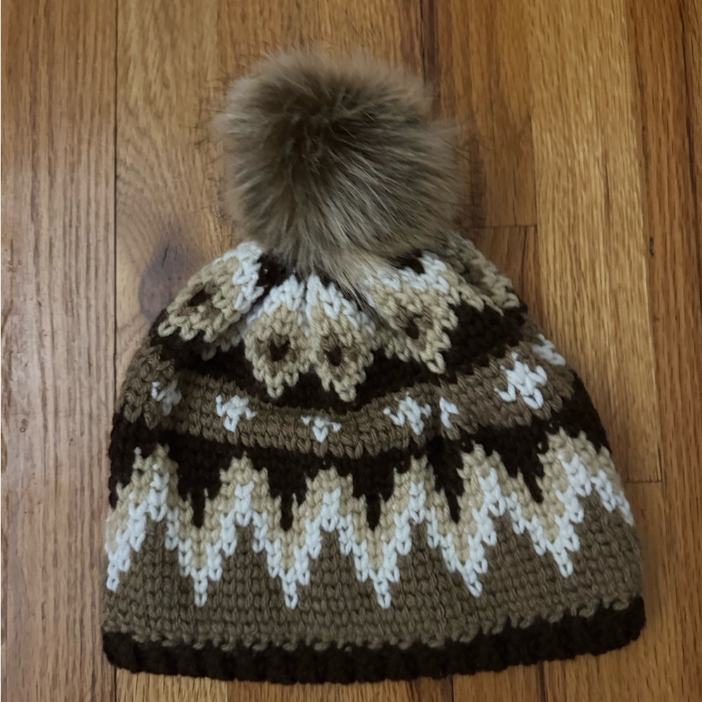 Cozy Knit Pom-Pom Beanie - Brown and Cream